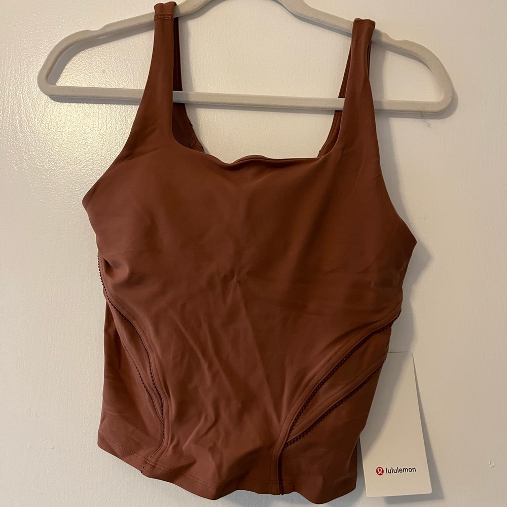 LULULEMON TANK SIZE 6